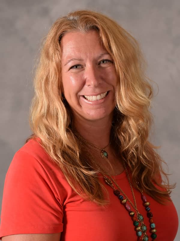 Photo of Renae Campbell